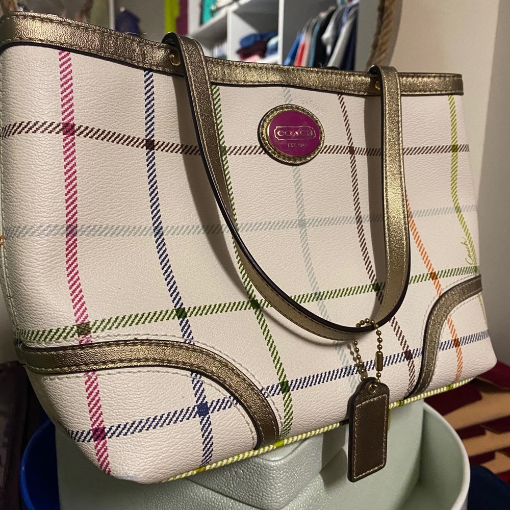 Very cute coach new bag